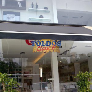 Toldo na Zona Leste